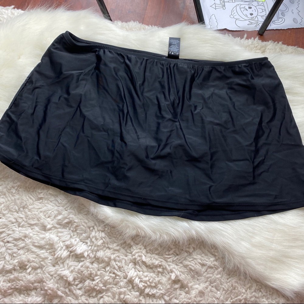 NWOT Anne Cole bikini skirt